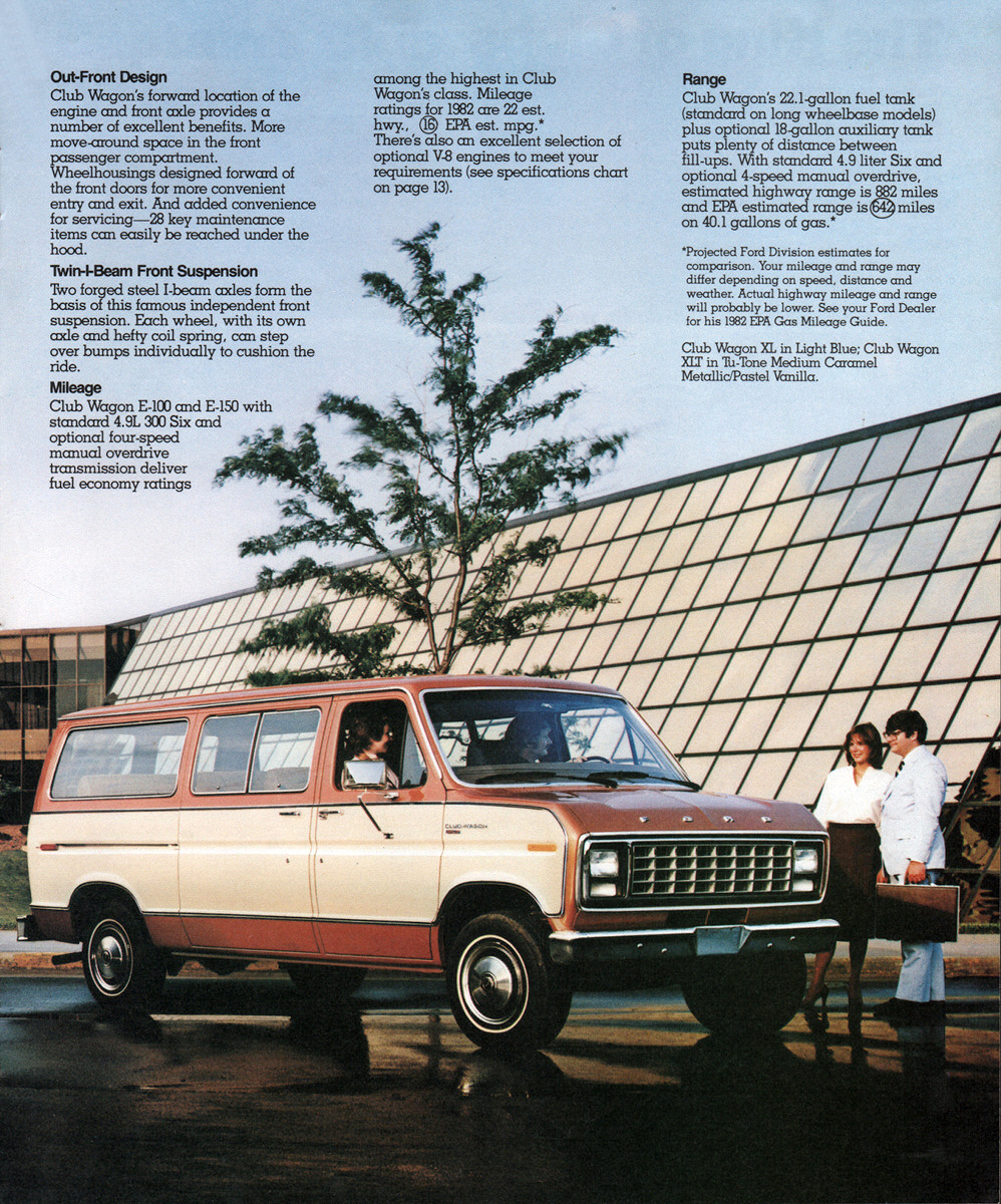 n_1982 Ford Club Wagon-03.jpg